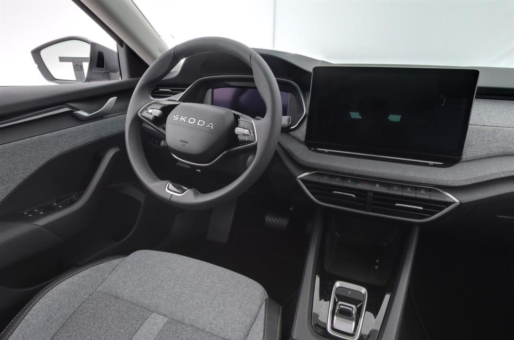 SKODA Octavia 2025