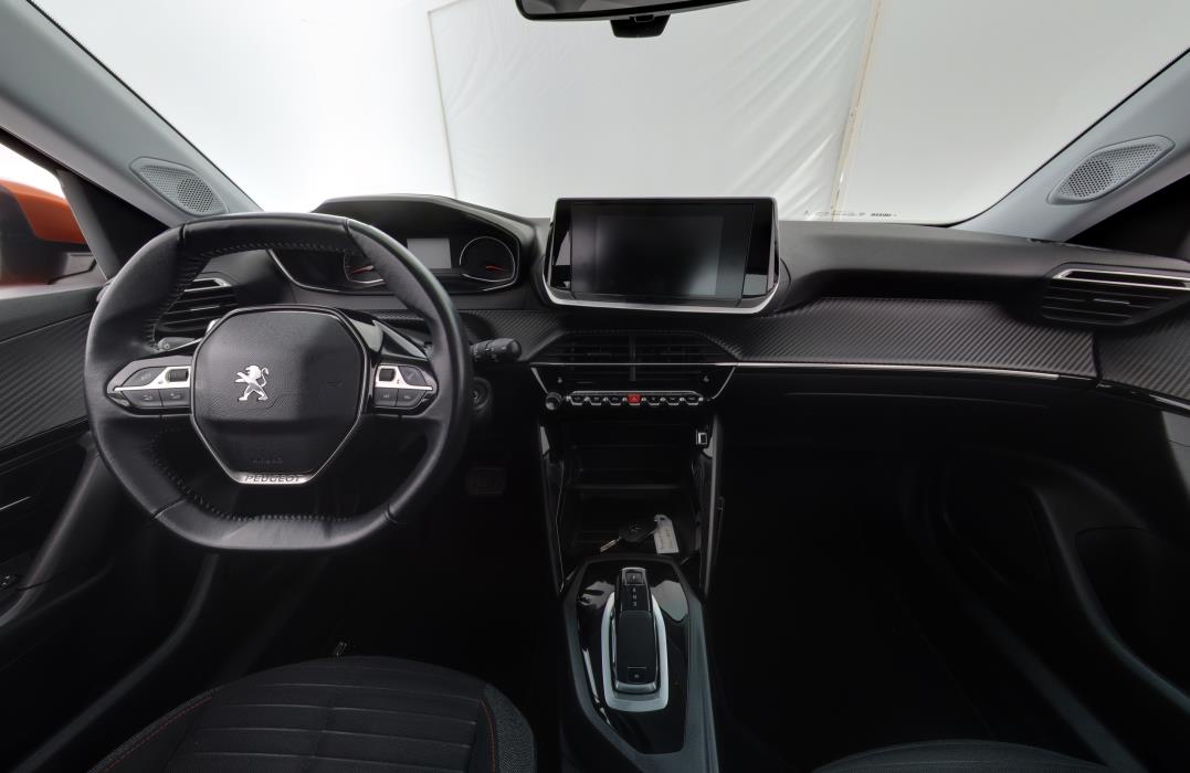 PEUGEOT 2008 2020