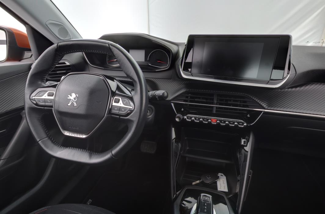 PEUGEOT 2008 2020