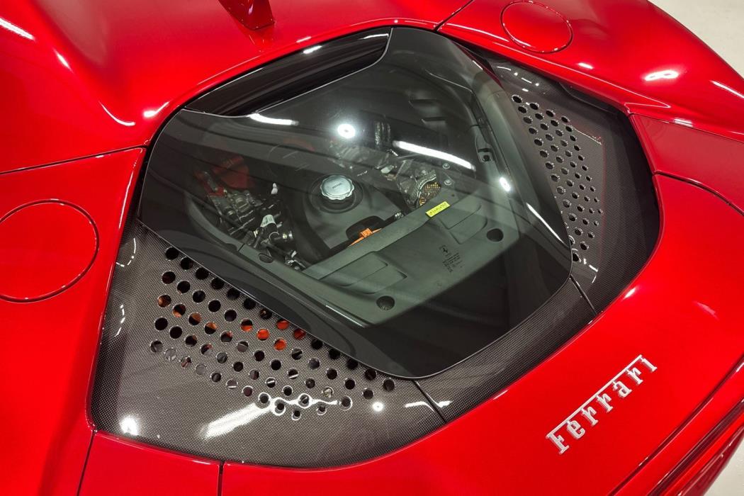 Ferrari SF90 spider 2024