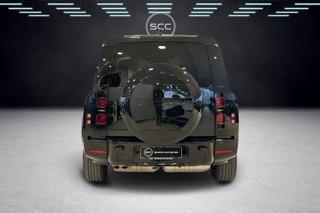 Land Rover Defender 2025