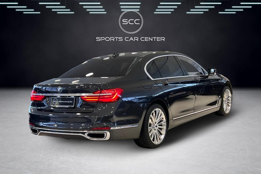 BMW 750 2018