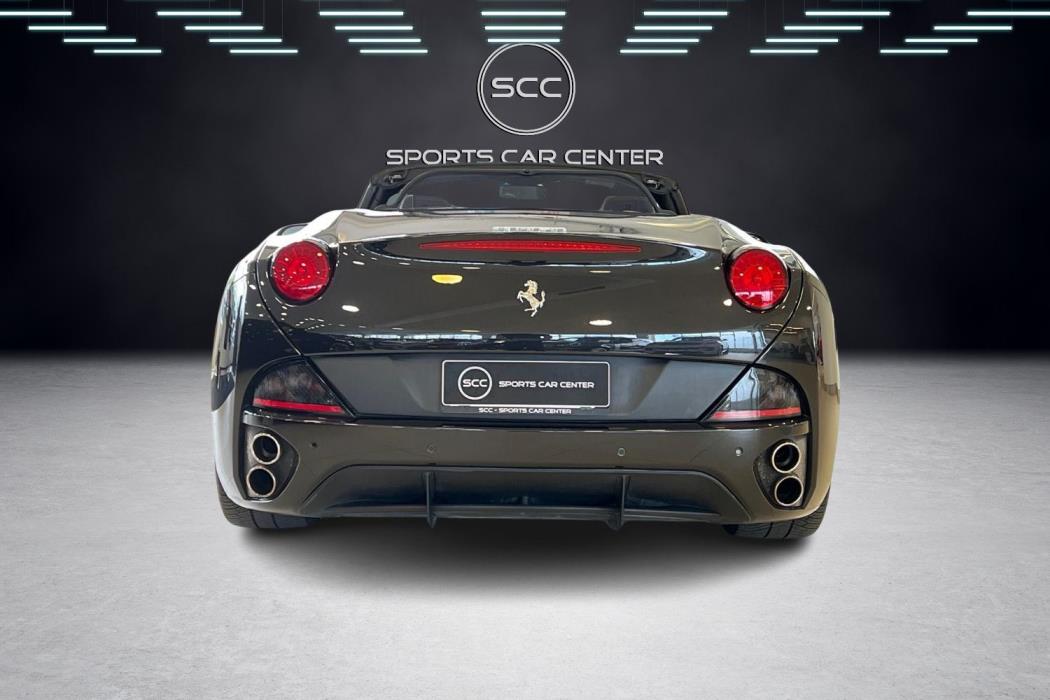 Ferrari California 2012