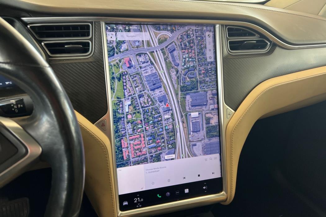 Tesla Model X 2017