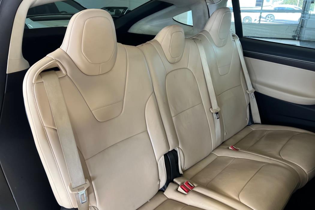 Tesla Model X 2017