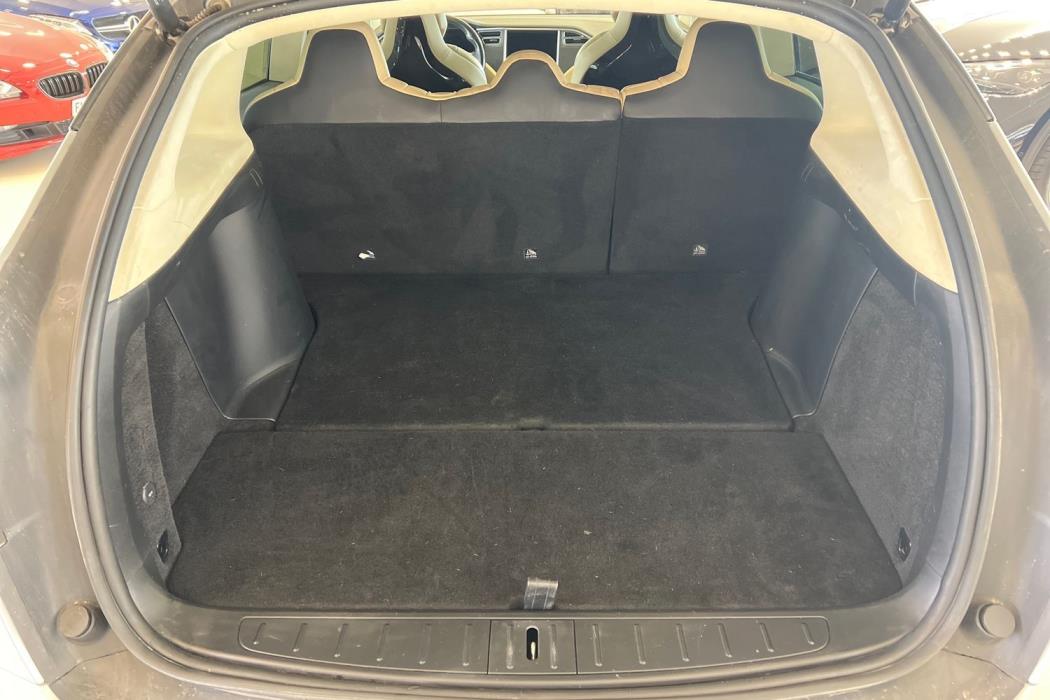 Tesla Model X 2017