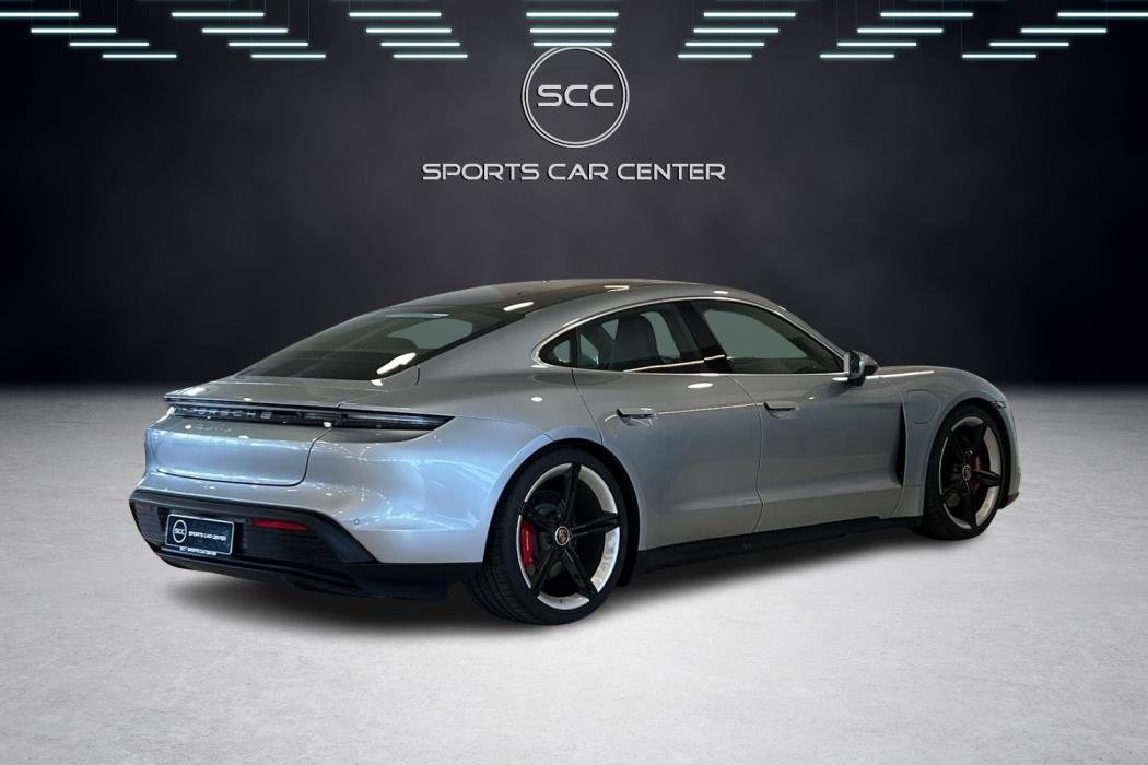 Porsche Taycan 2021