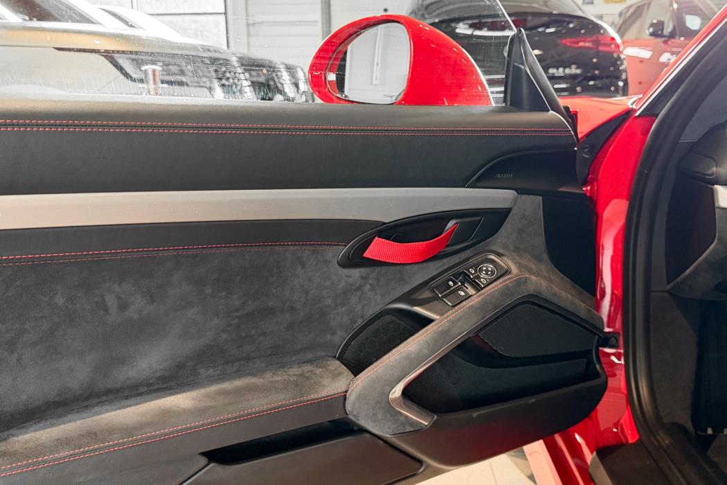 Porsche Cayman 2016