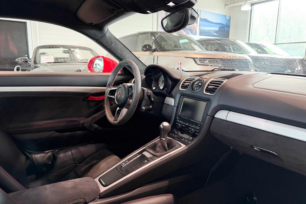 Porsche Cayman 2016