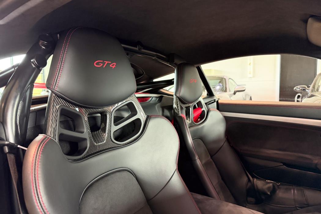 Porsche Cayman 2016