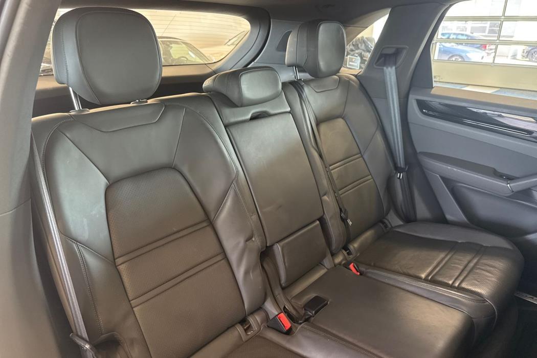 Porsche Cayenne 2019