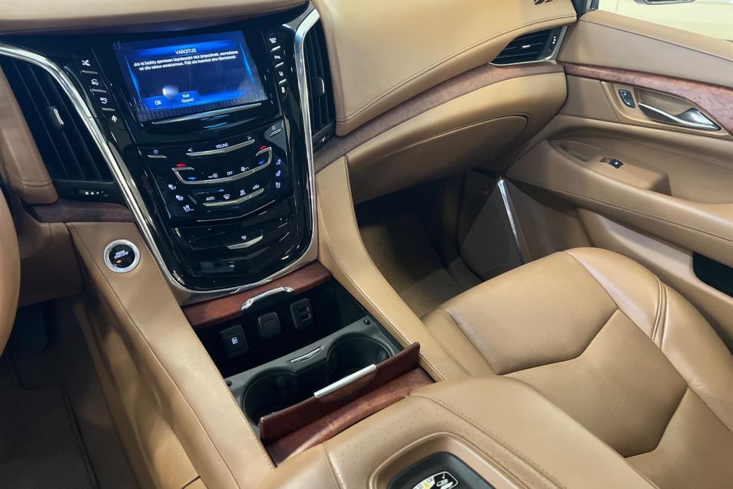 Cadillac Escalade 2016