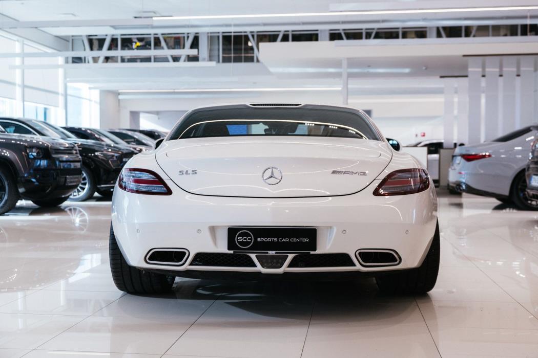 Mercedes-Benz SLS AMG 2010