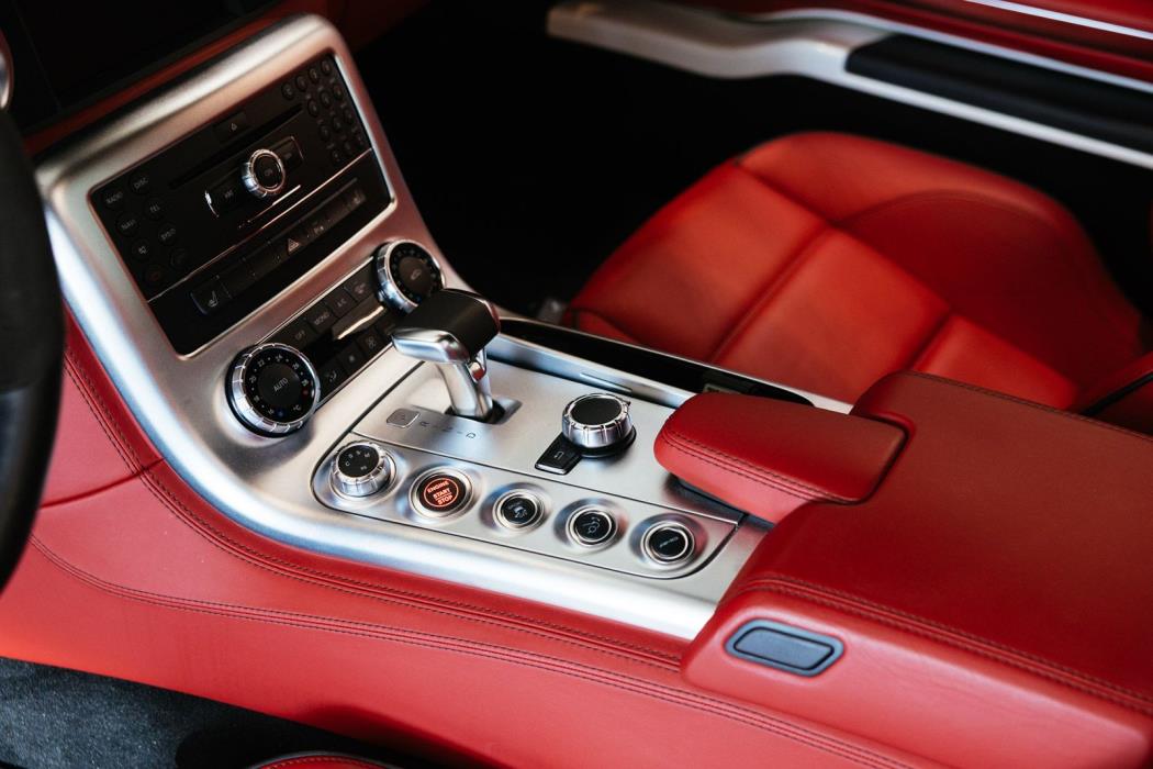Mercedes-Benz SLS AMG 2010