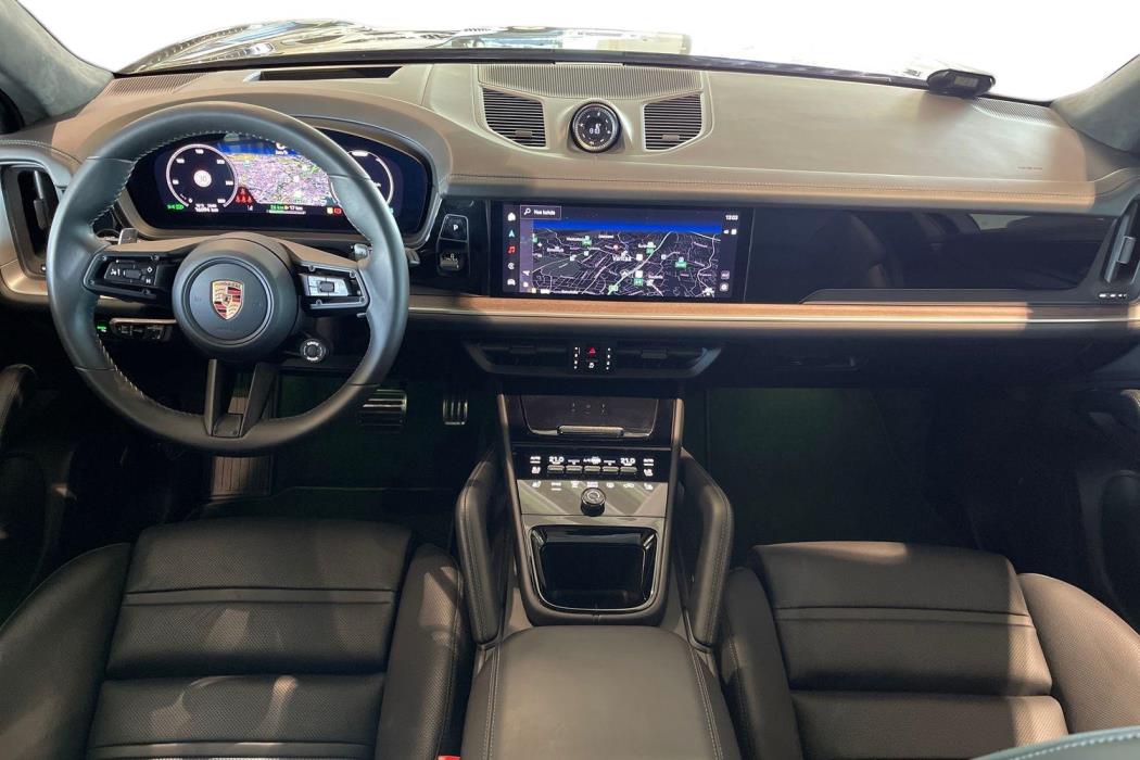 Porsche Cayenne 2024