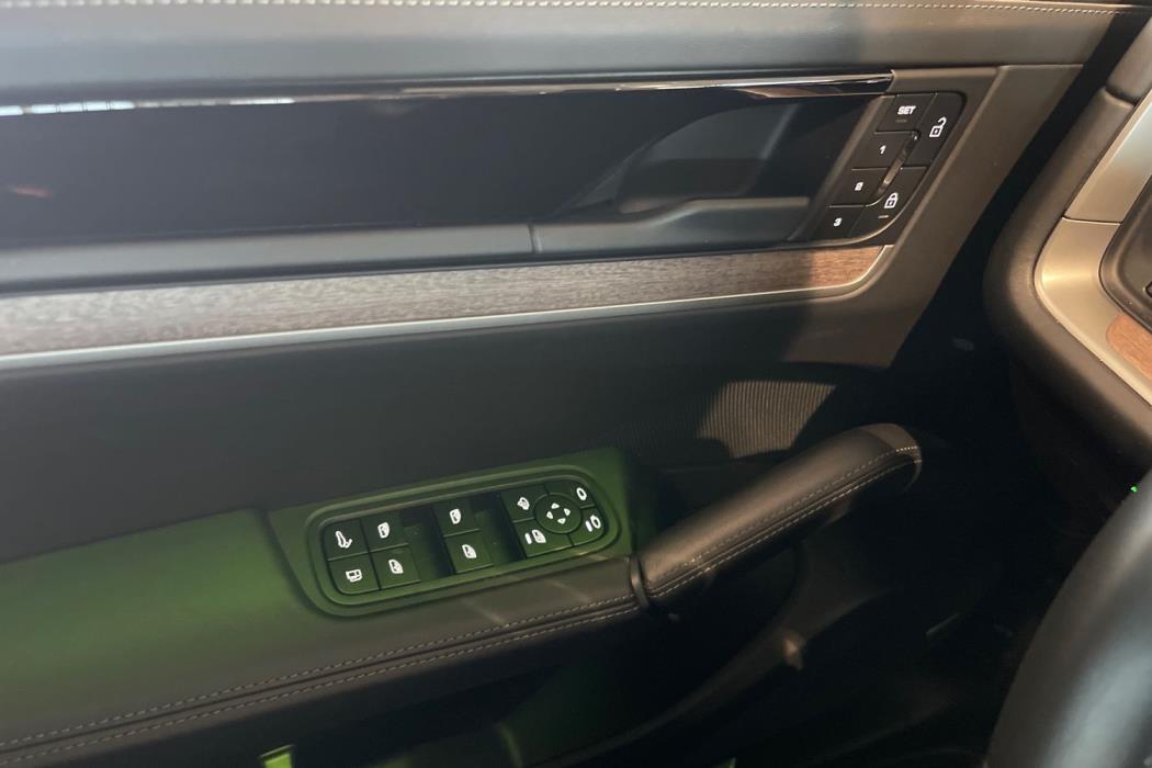 Porsche Cayenne 2024