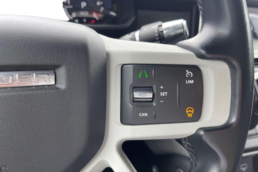 Land Rover Defender 2021