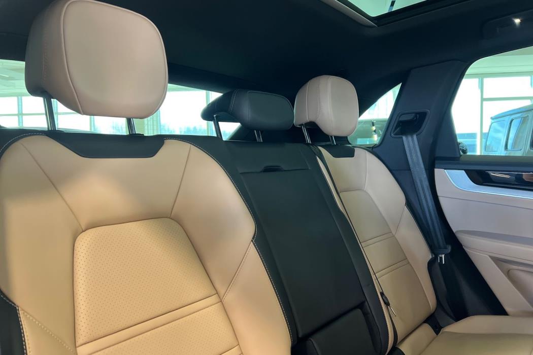 Porsche Cayenne 2024