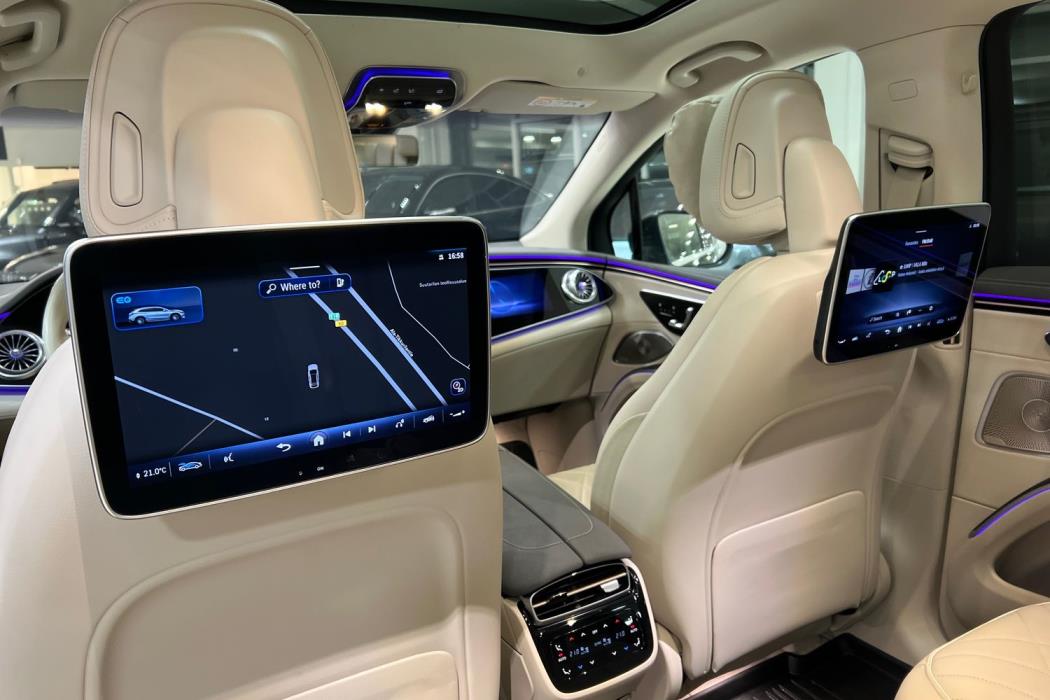 Mercedes-Benz EQS SUV 2023