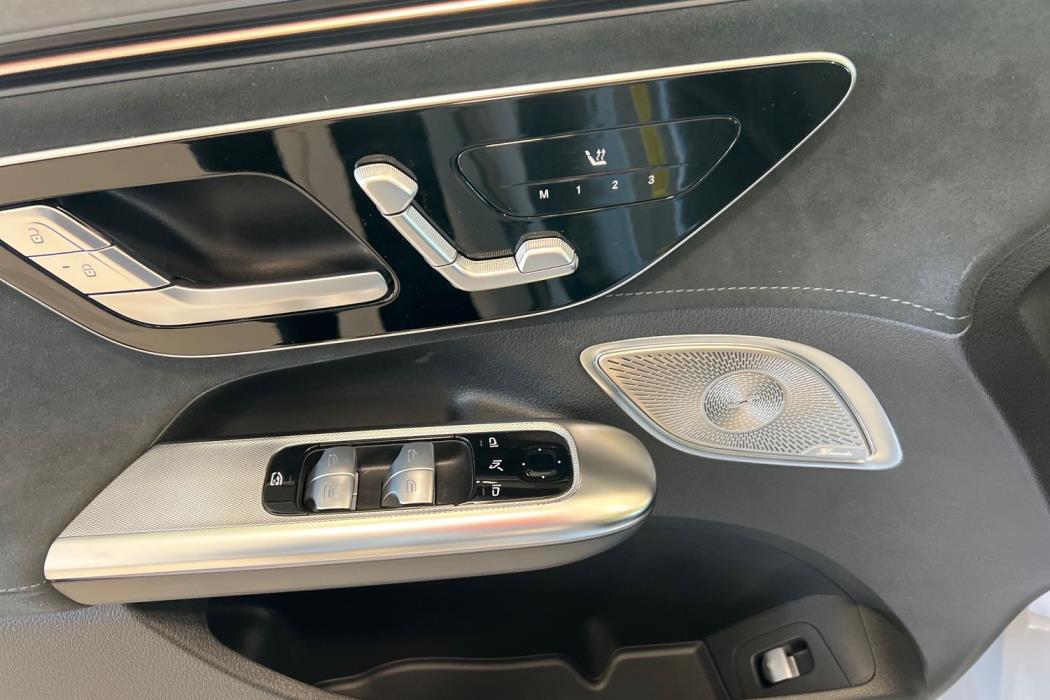 Mercedes-Benz EQE 2023