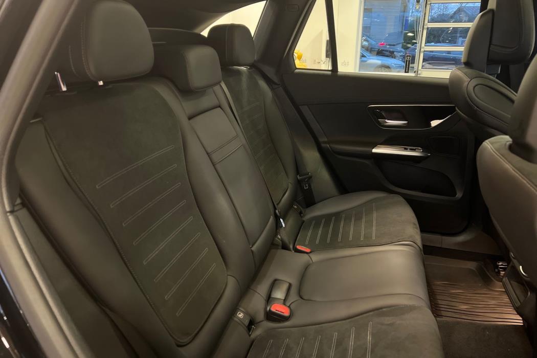 Mercedes-Benz GLC 2023