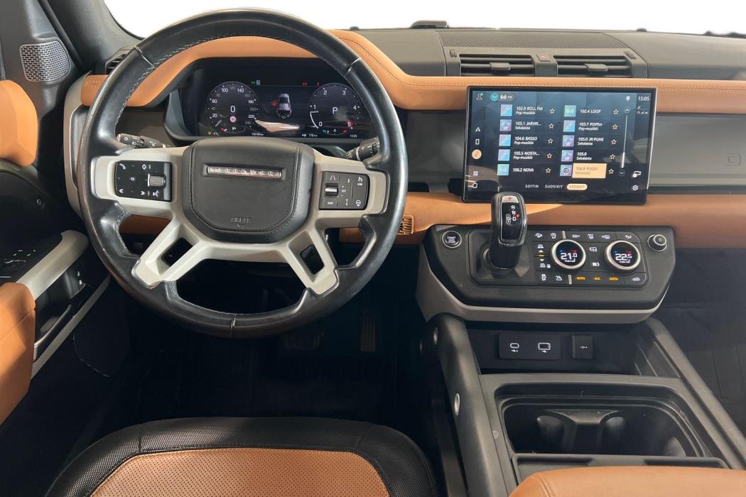 Land Rover Defender 2022