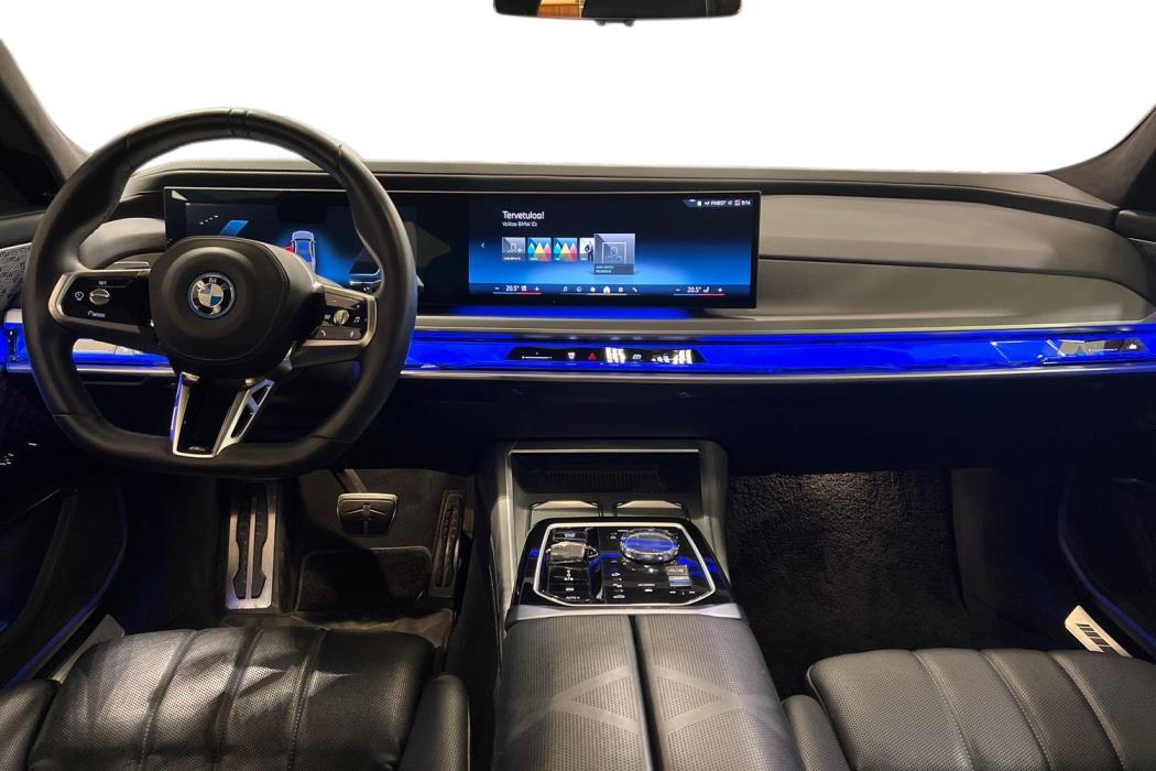 BMW i7 2023