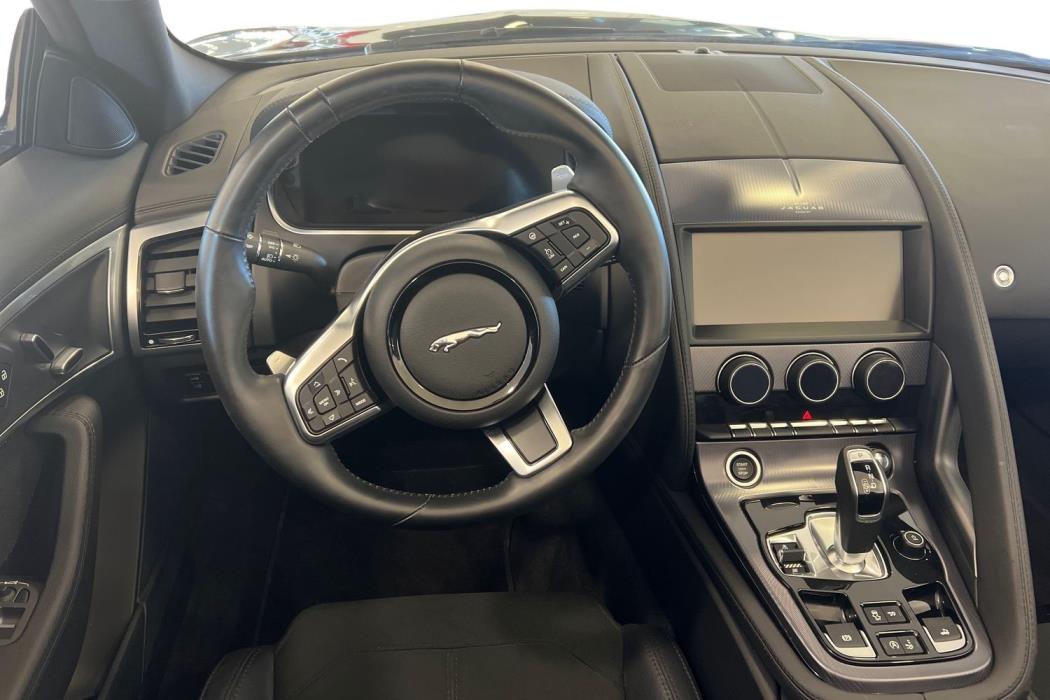 Jaguar F-type 2021