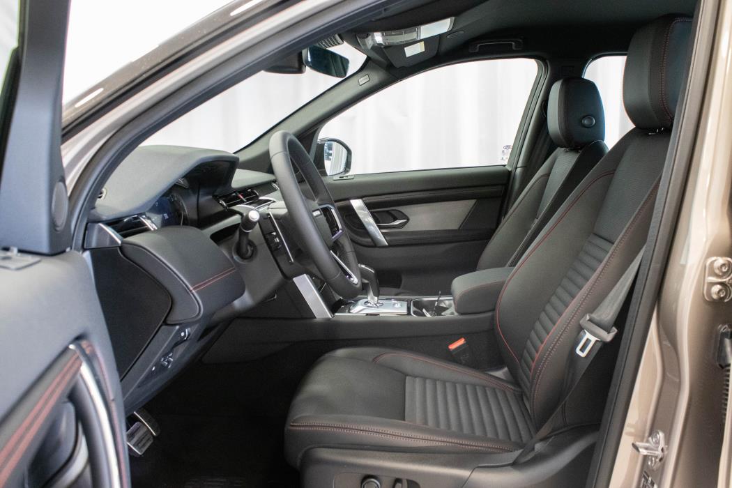 Land Rover Discovery Sport 2023