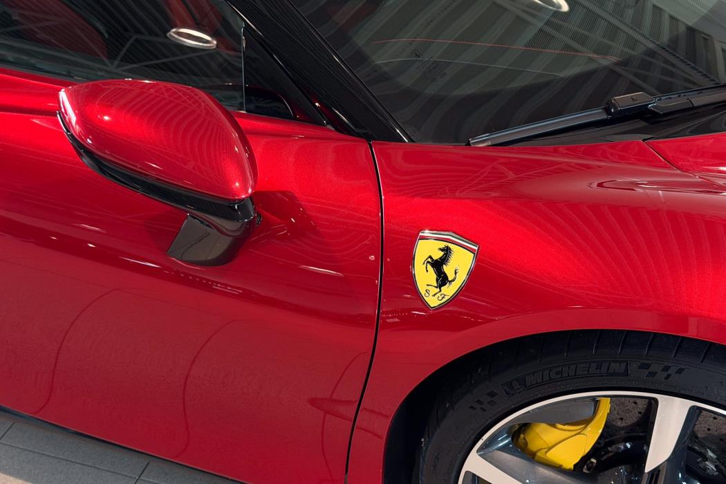 Ferrari SF90 Stradale 2022