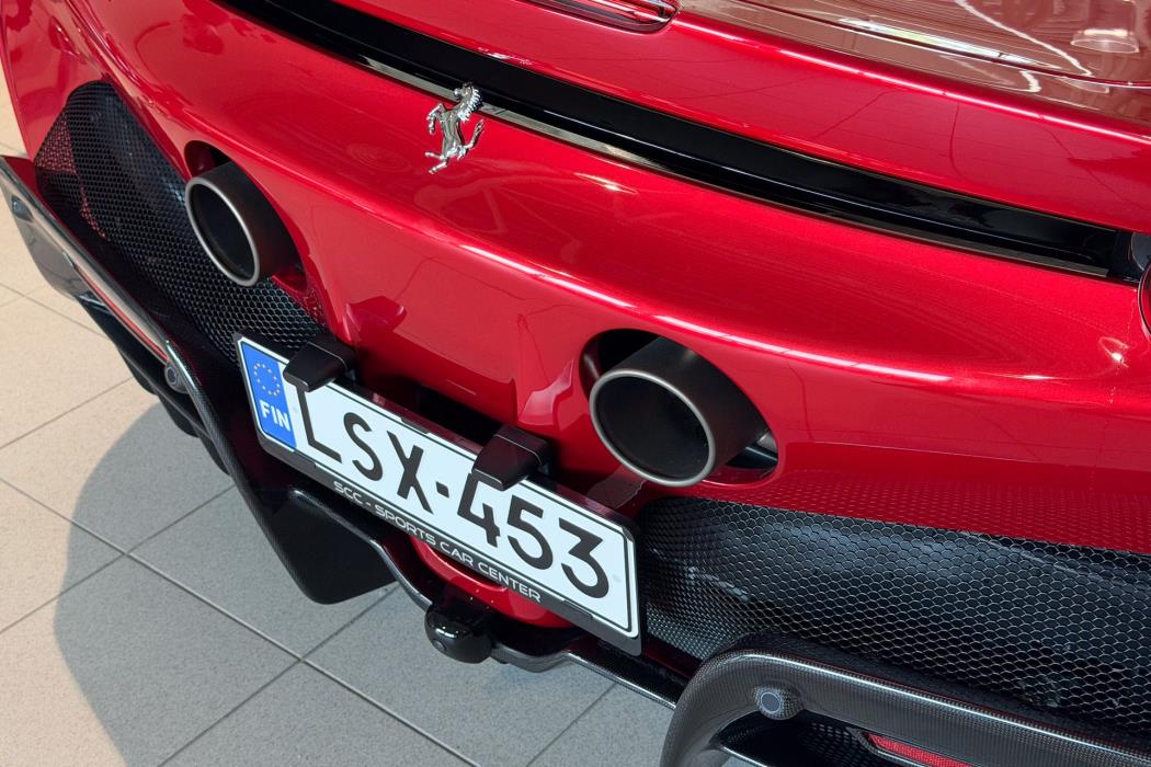 Ferrari SF90 Stradale 2022