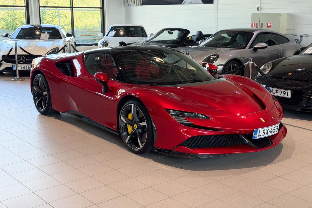 Ferrari SF90 Stradale 2022