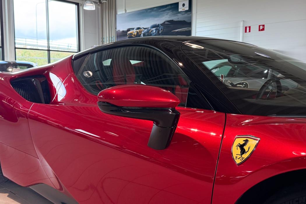 Ferrari SF90 Stradale 2022