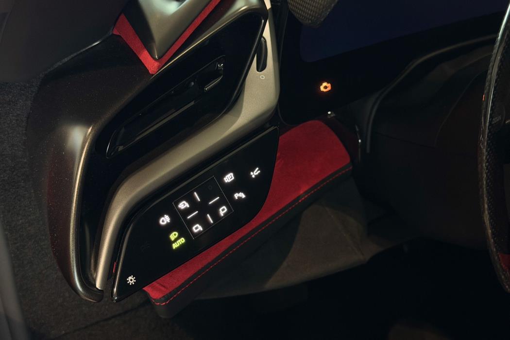 Ferrari SF90 Stradale 2022