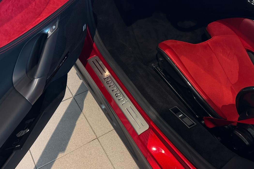 Ferrari SF90 Stradale 2022