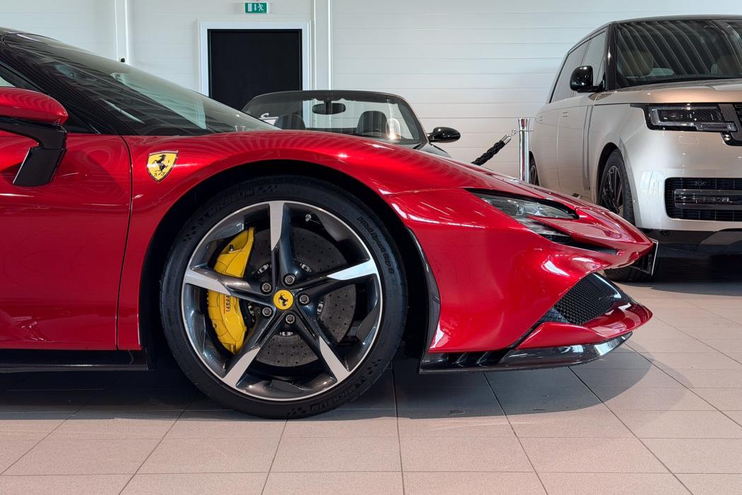 Ferrari SF90 Stradale 2022