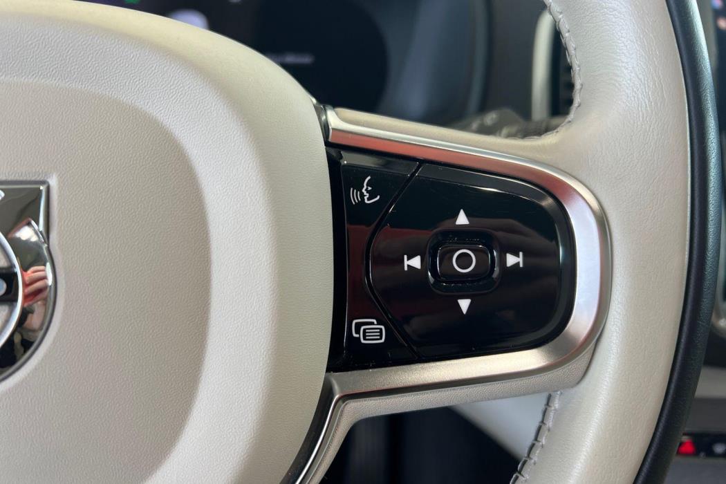 Volvo XC90 2023