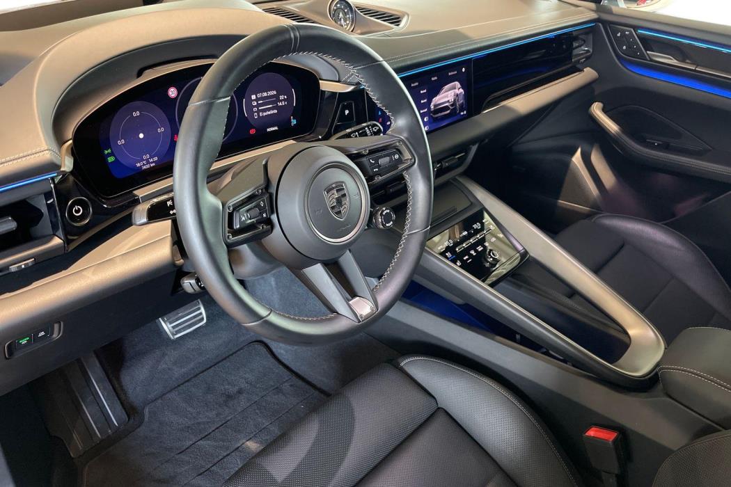 Porsche Macan 2024
