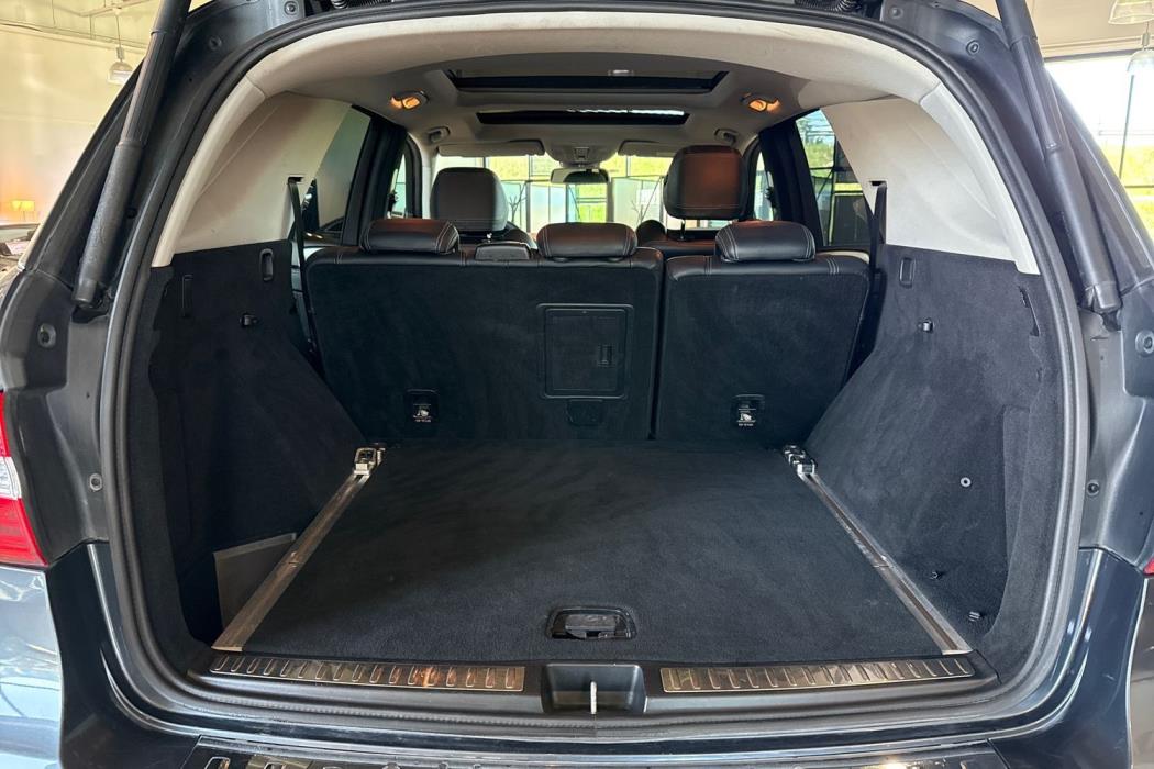 Mercedes-Benz ML 63 AMG 2012