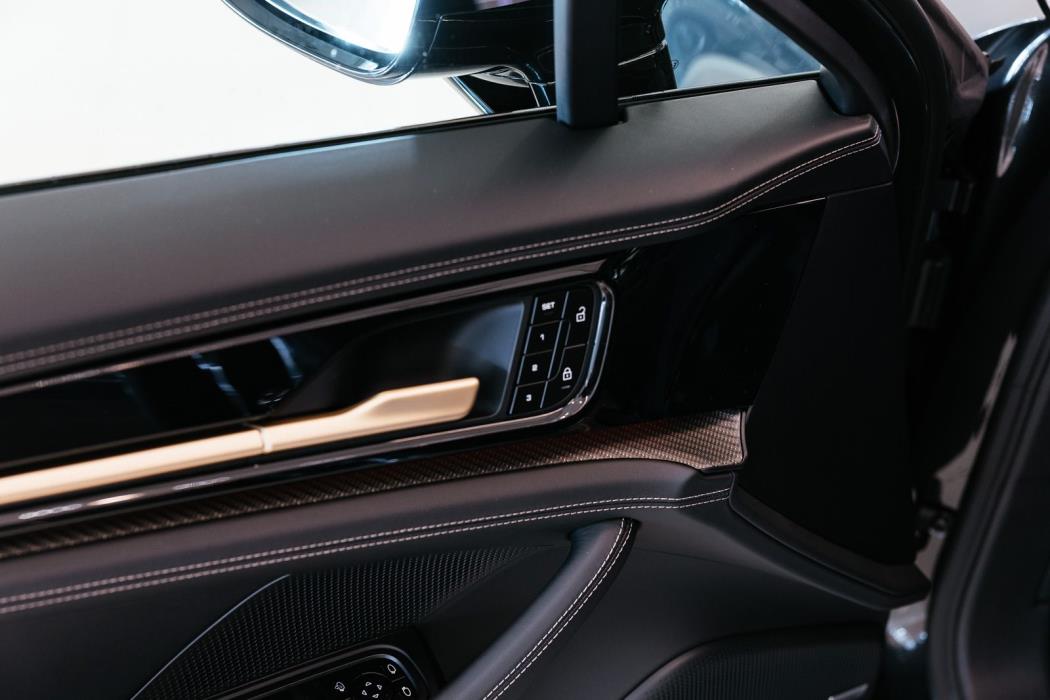 Porsche Panamera 2025