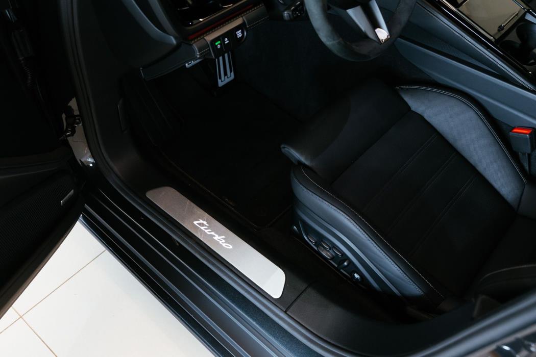 Porsche Panamera 2025