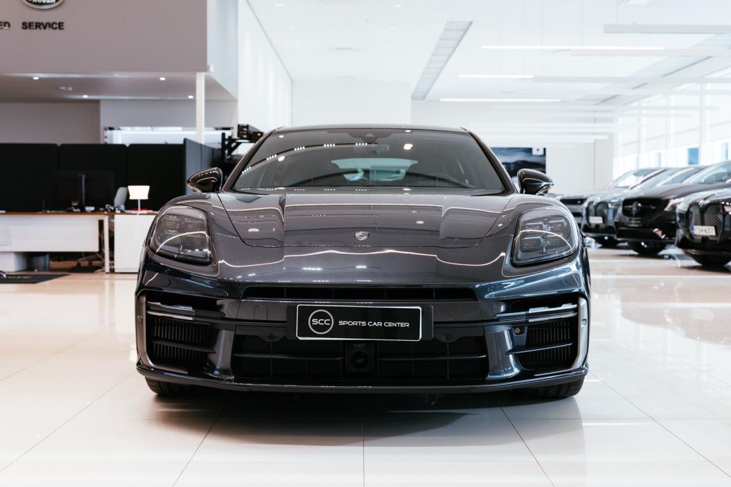 Porsche Panamera 2025