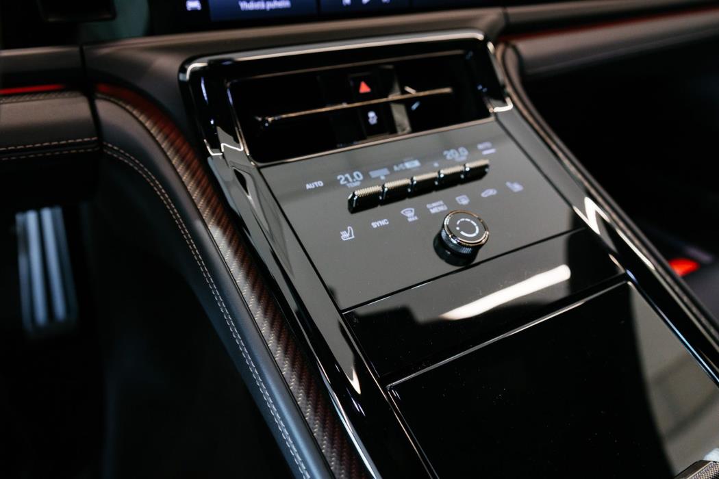 Porsche Panamera 2025