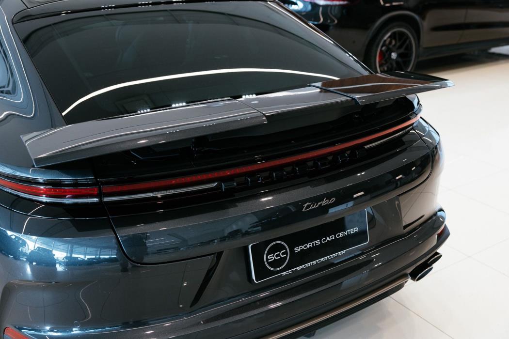 Porsche Panamera 2025
