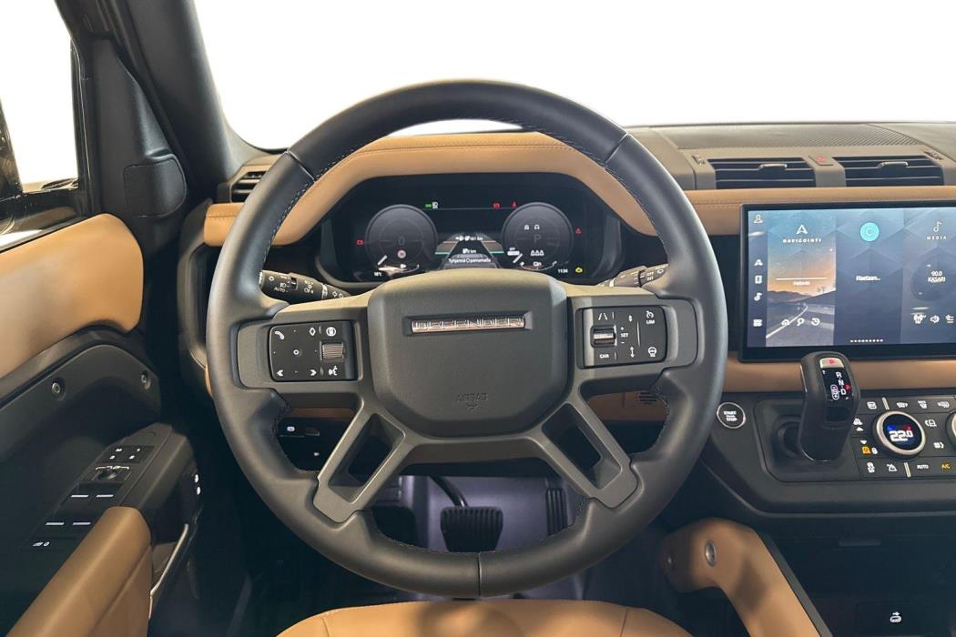 Land Rover Defender 2025