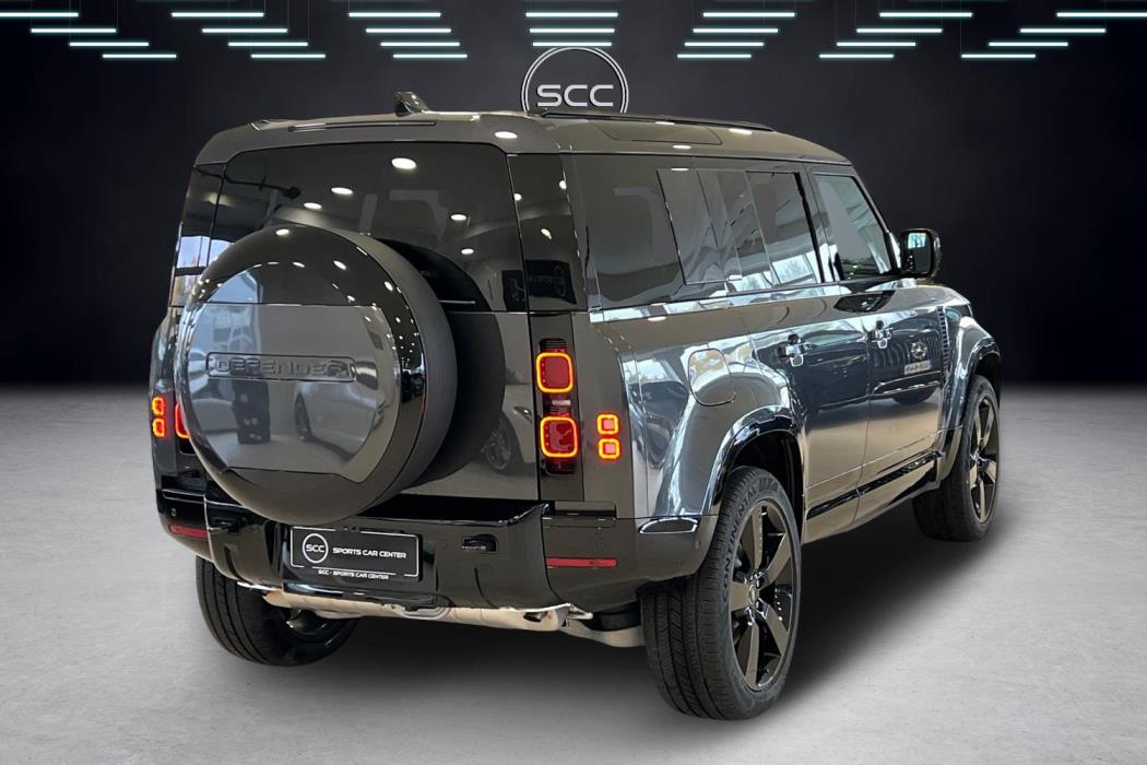 Land Rover Defender 2025