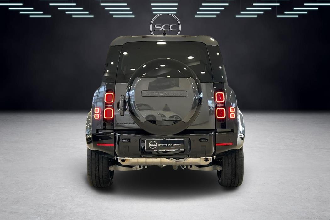 Land Rover Defender 2025