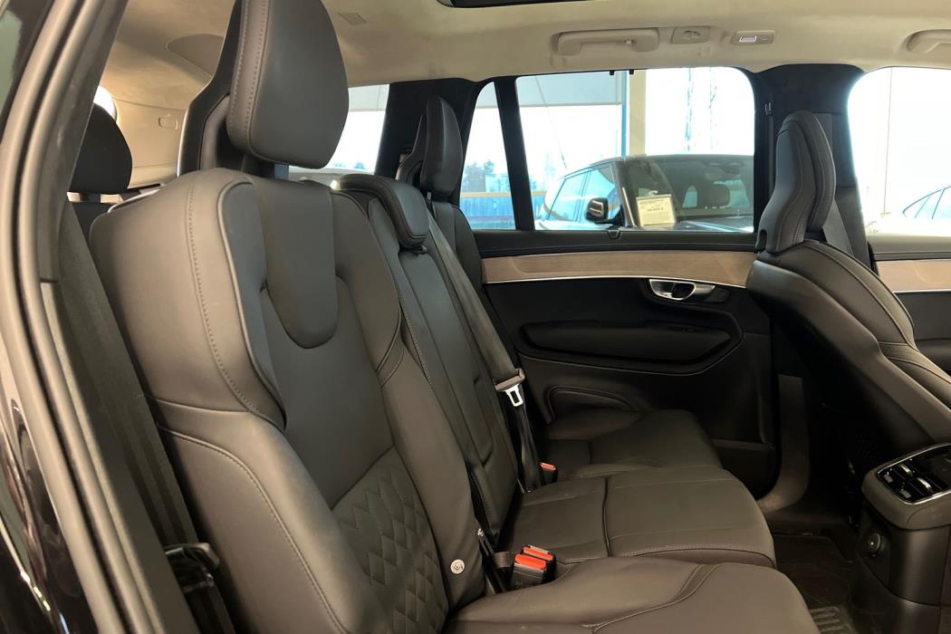 Volvo XC90 2025