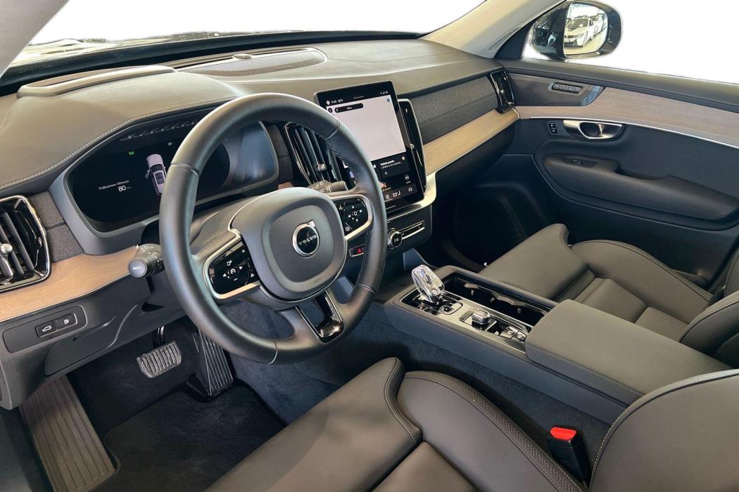 Volvo XC90 2025