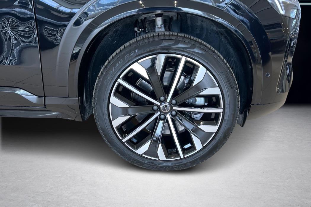 Volvo XC90 2025